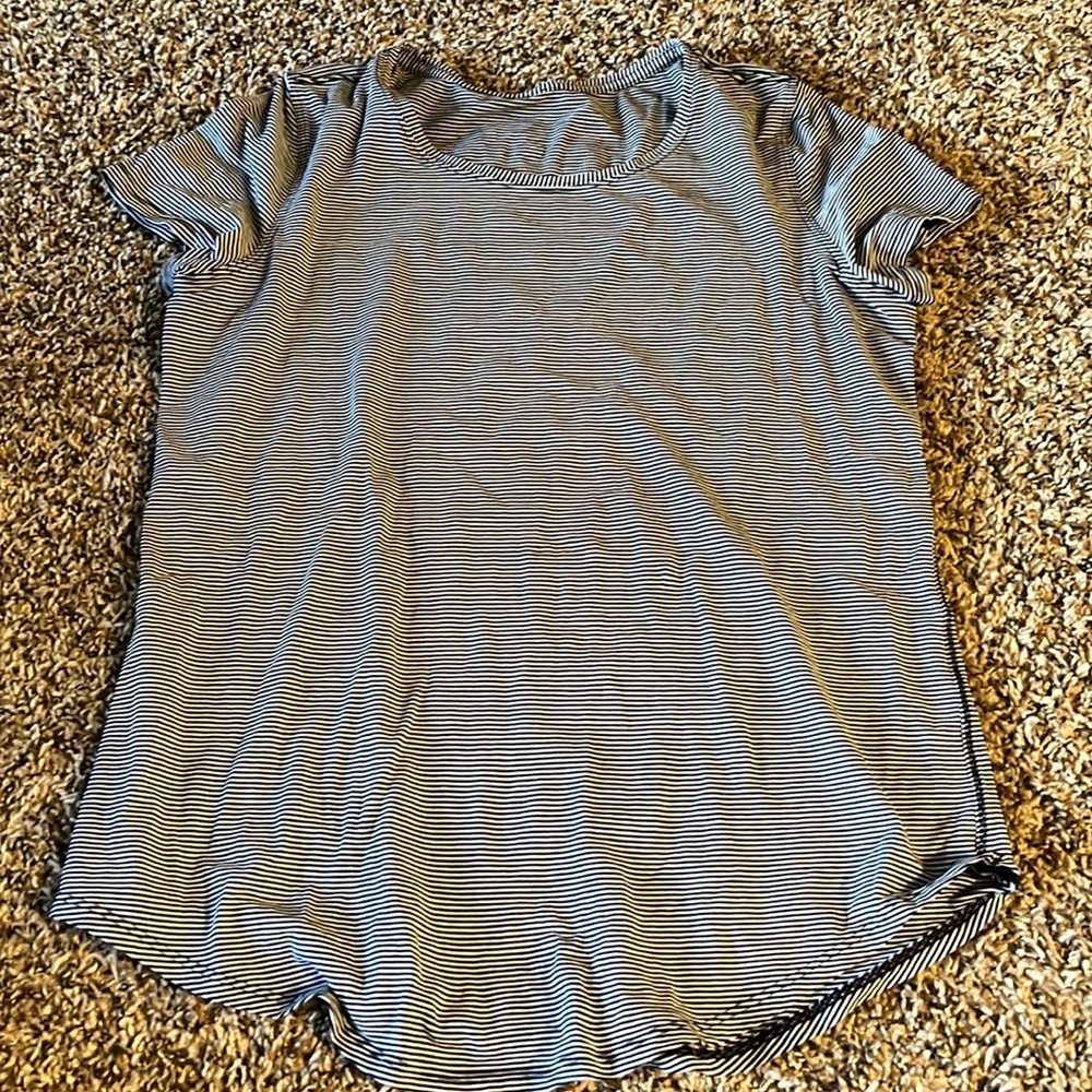 Lululemon workout tee shirt with capped sleeves